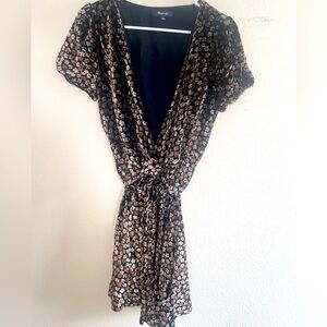 Madewell Velvet Flower Wrap Dress‎ size Medium